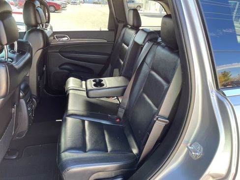 Used 2020 Jeep Grand Cherokee Limited image 12