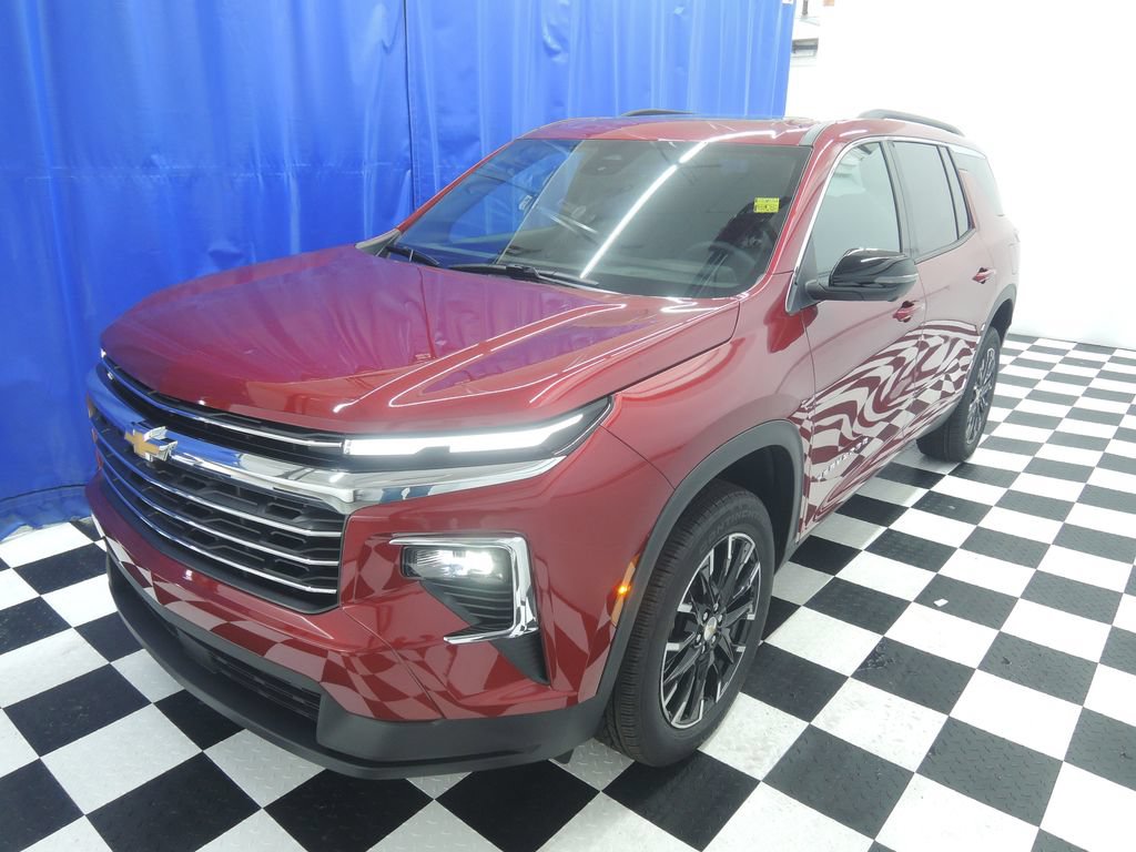 New 2026 Chevrolet Traverse LT w/ Sun and Wheel Package FWD image 4
