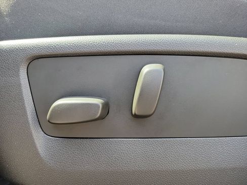 Used 2023 Buick Envision Essence FWD image 17