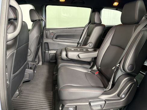 Used 2025 Honda Odyssey Sport-L image 20