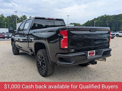 New 2026 Chevrolet Silverado 2500 High Country w/ High Country Premium Package AWD/4WD image 4