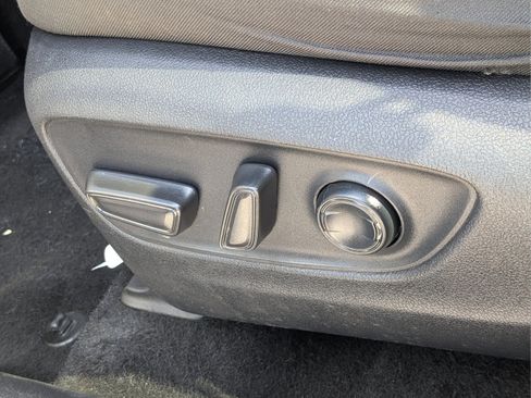 Used 2021 Toyota RAV4 XLE FWD image 21
