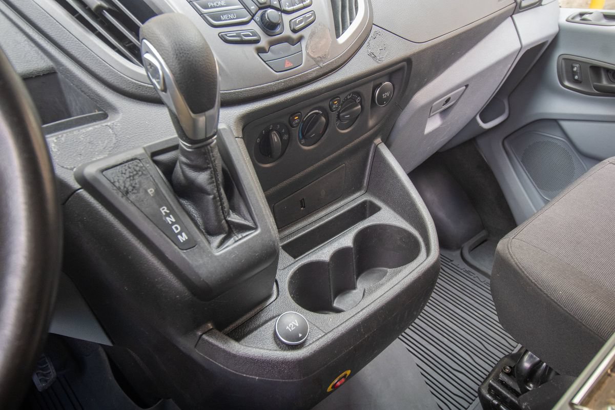 Used 2019 Ford Transit 250 130 Low Roof RWD image 25