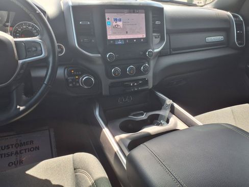 Used 2022 RAM 1500 Big Horn AWD/4WD image 7