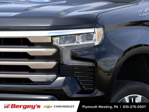 New 2026 Chevrolet Silverado 1500 High Country w/ High Country Premium Package AWD/4WD image 11