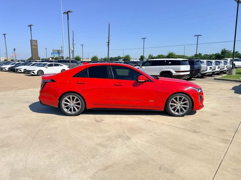 Used 2021 Cadillac CT4 V w/ Technology Package RWD image 5