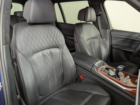 Used 2023 BMW ALPINA XB7 image 24