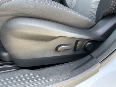 Certified 2025 Subaru Outback Premium image 19