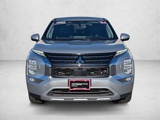 Used 2024 Mitsubishi Outlander SE video 2