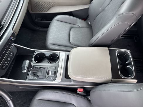 Used 2026 Kia Carnival FWD image 22