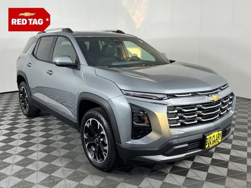 New 2026 Chevrolet Equinox LT w/ Convenience Package II image 3