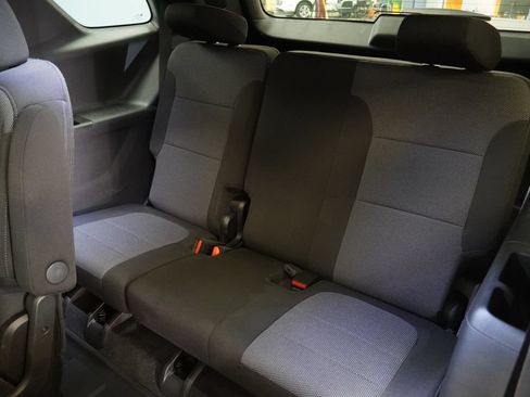 Used 2023 Chevrolet Traverse LT FWD image 22