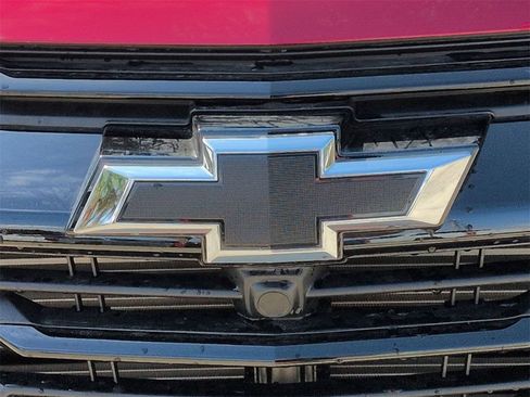 New 2026 Chevrolet Equinox LT w/ Midnight Edition FWD image 5
