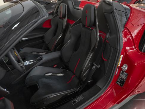 Used 2022 Ferrari SF90 Spider AWD/4WD image 28