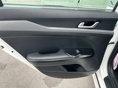 Used 2025 Kia K5 LXS FWD image 22