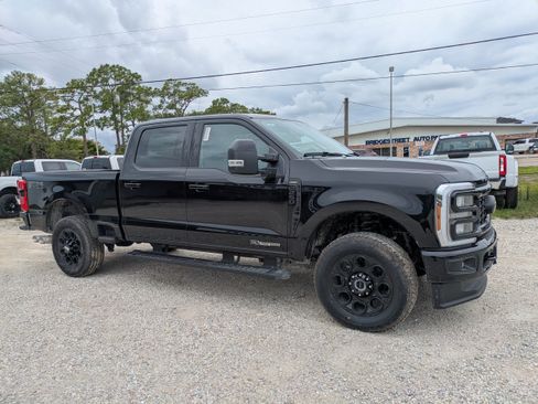 New 2026 Ford F250 Lariat w/ Black Appearance Package AWD/4WD image 2
