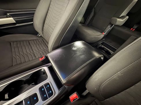 Used 2020 Ford Explorer XLT RWD image 35
