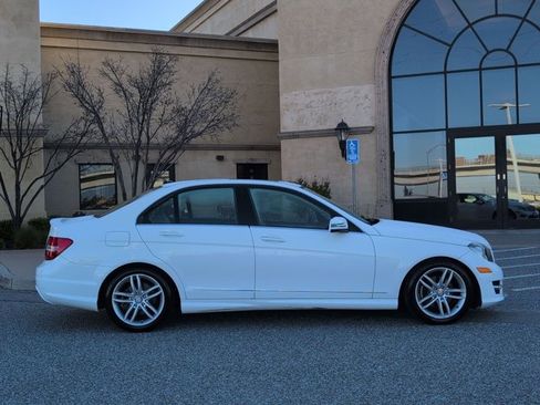Used 2013 Mercedes-Benz C 250 Sedan image 4