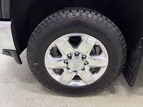 Used 2020 Chevrolet Silverado 3500 LTZ w/ LTZ Plus Package AWD/4WD image 12