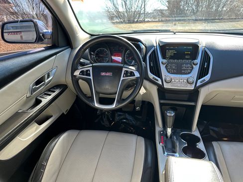 Used 2017 GMC Terrain SLT image 23