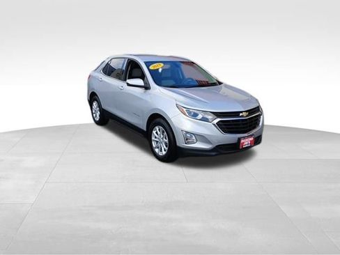 Used 2019 Chevrolet Equinox LT image 3