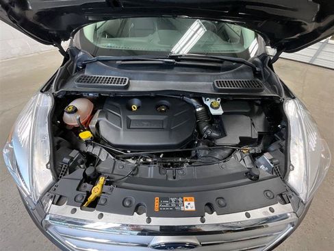 Used 2019 Ford Escape Titanium AWD/4WD image 32