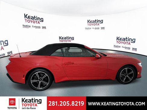 Used 2025 Ford Mustang Premium RWD image 4