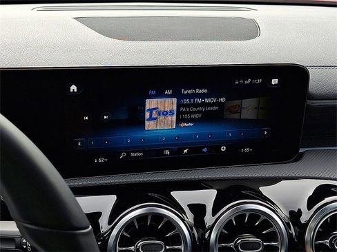 Used 2023 Mercedes-Benz CLA 250 4MATIC image 19