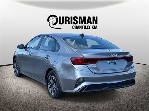 Used 2024 Kia Forte LXS image 4