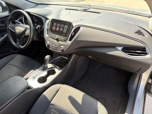 Used 2016 Chevrolet Malibu LT FWD image 28