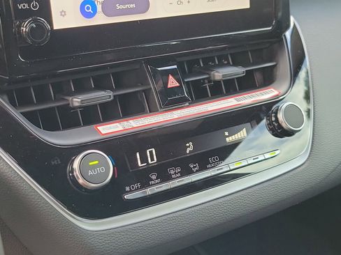 New 2026 Toyota Corolla SE FWD image 25