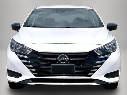 Used 2023 Nissan Versa S FWD image 3