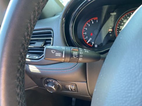 Used 2025 Dodge Durango GT AWD/4WD image 23
