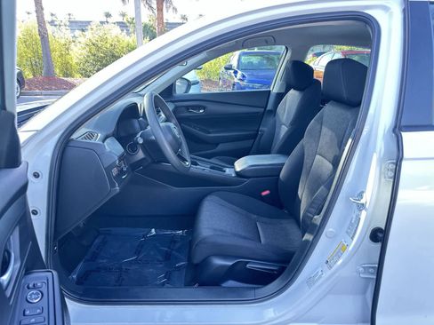 Used 2023 Honda Accord LX image 2