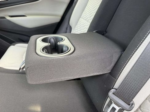Used 2020 Chevrolet Equinox LT AWD/4WD image 15