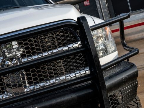 Used 2018 RAM 2500 SLT AWD/4WD image 68