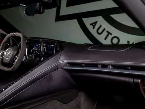 Used 2023 Chevrolet Corvette Stingray Preferred Conv w/ Z51 Performance Package RWD image 7