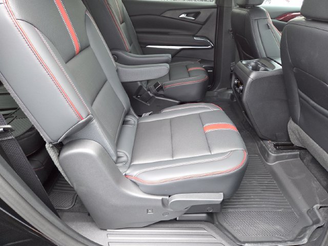 New 2027 Chevrolet Traverse RS w/ LPO, Floor Liner Package AWD/4WD image 22