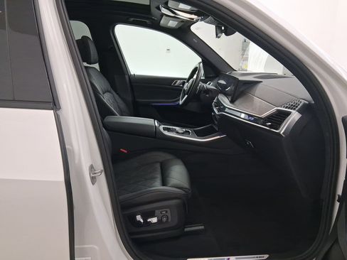 Used 2025 BMW X5 sDrive40i image 34