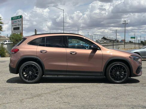 Used 2022 Mercedes-Benz GLA 250 4MATIC image 8