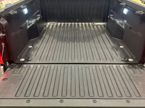 Used 2025 Toyota Tacoma TRD Sport image 7