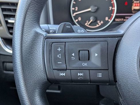 Certified 2024 Nissan Rogue SV image 25