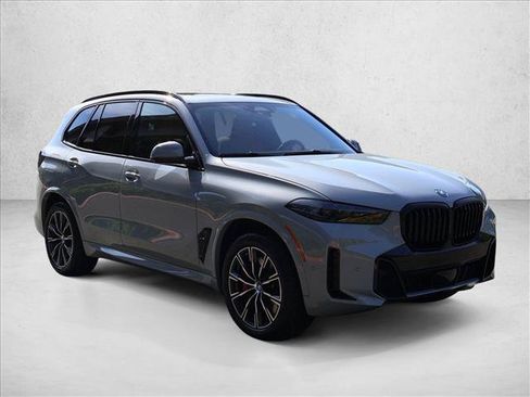 Used 2024 BMW X5 xDrive50e w/ M Sport Package AWD/4WD image 4