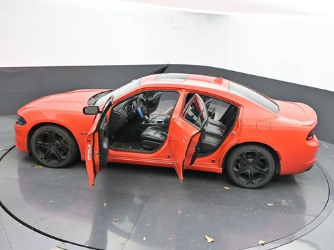 Used 2017 Dodge Charger R/T w/ Plus Group image 58