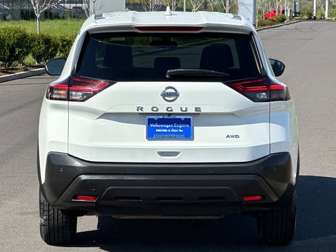 Used 2021 Nissan Rogue S image 4