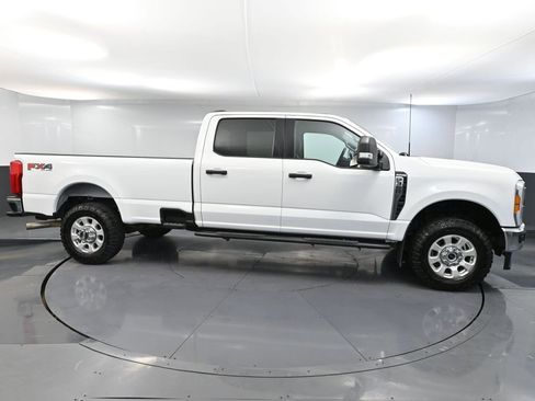 Used 2023 Ford F350 XLT w/ FX4 Off-Road Package image 4