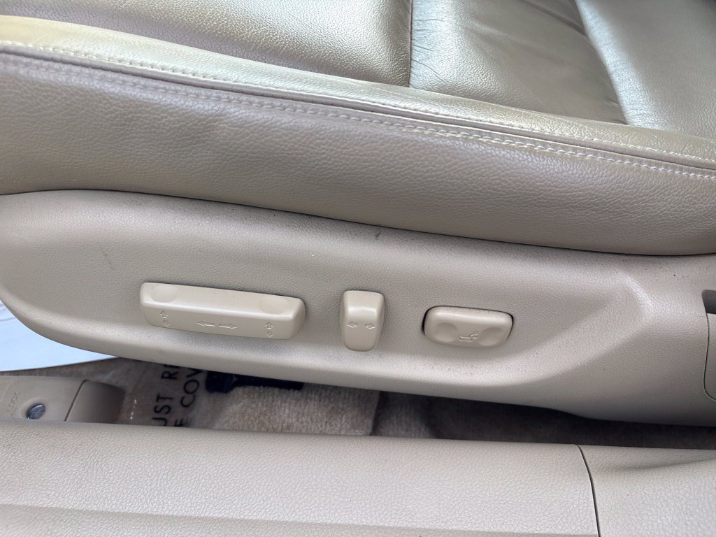 Used 2012 Honda Accord EX-L image 18
