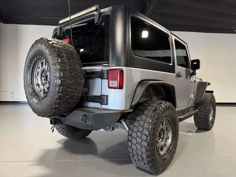 Used 2018 Jeep Wrangler Sport AWD/4WD image 4