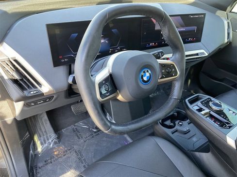 Used 2025 BMW iX xDrive50 image 19