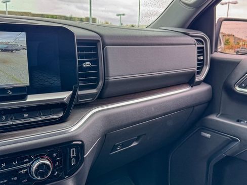 Used 2023 GMC Sierra 1500 SLT w/ SLT Premium Package image 28